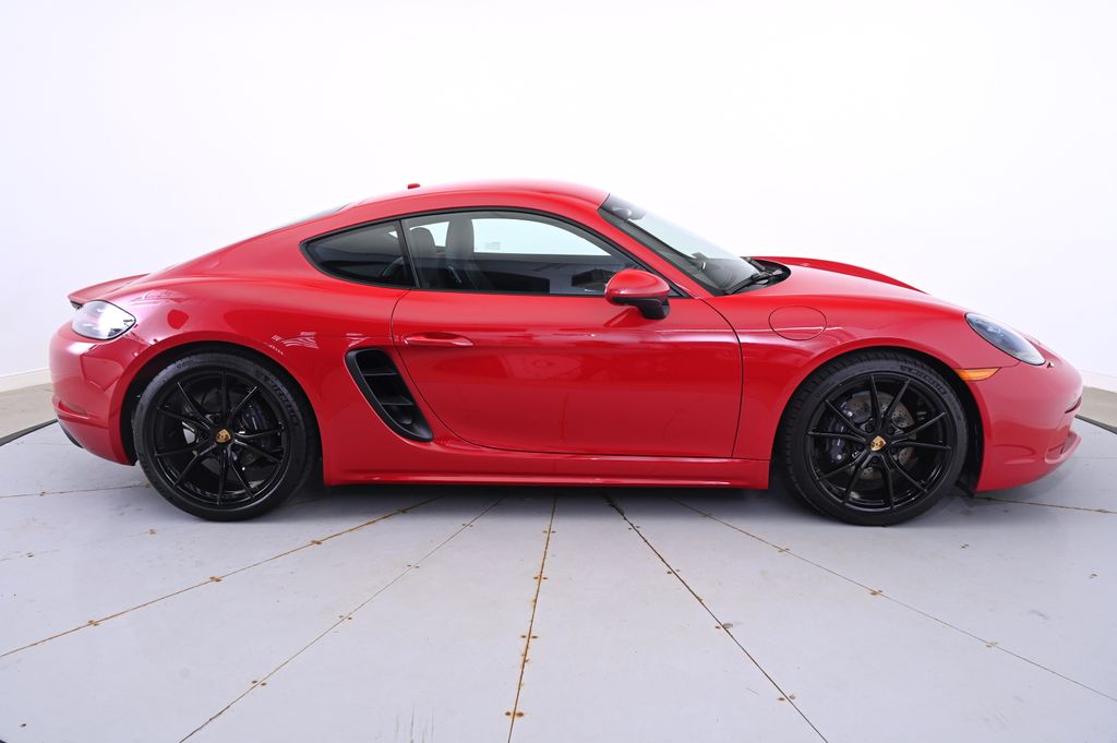 Thumbnail: 2025 Porsche 718 Cayman - 8