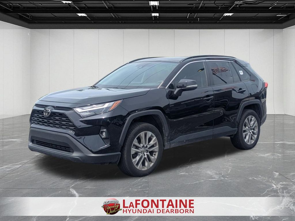 2022 Toyota RAV4 XLE Premium