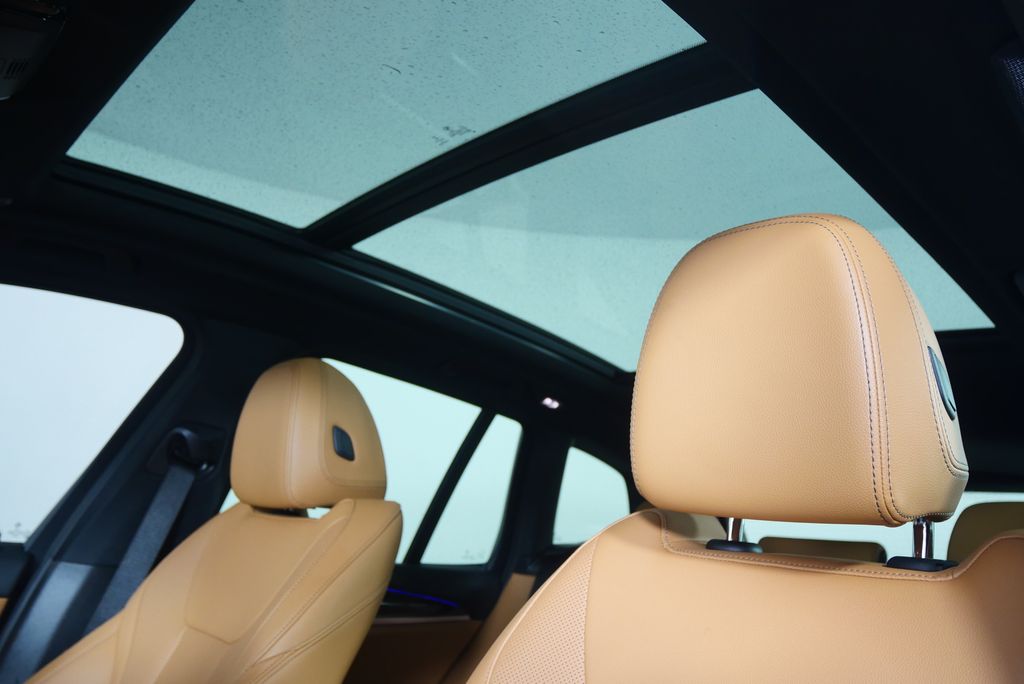 Thumbnail: 2022 BMW X3 - 12