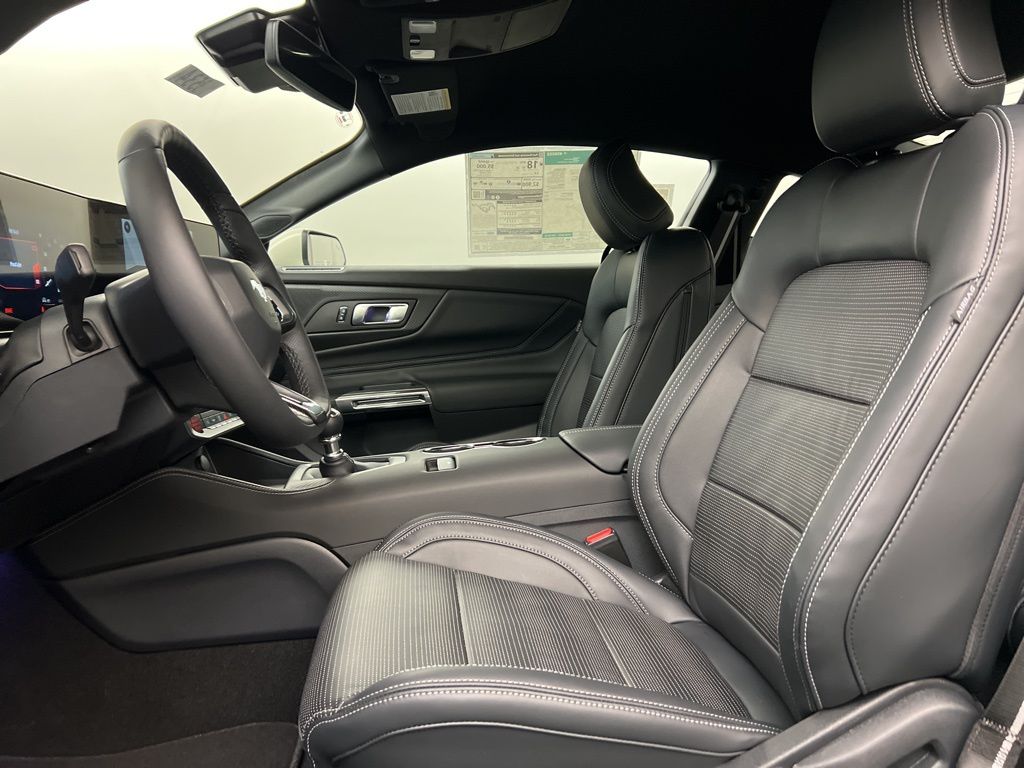2025 Ford Mustang GT Premium Fastback - Photo 28
