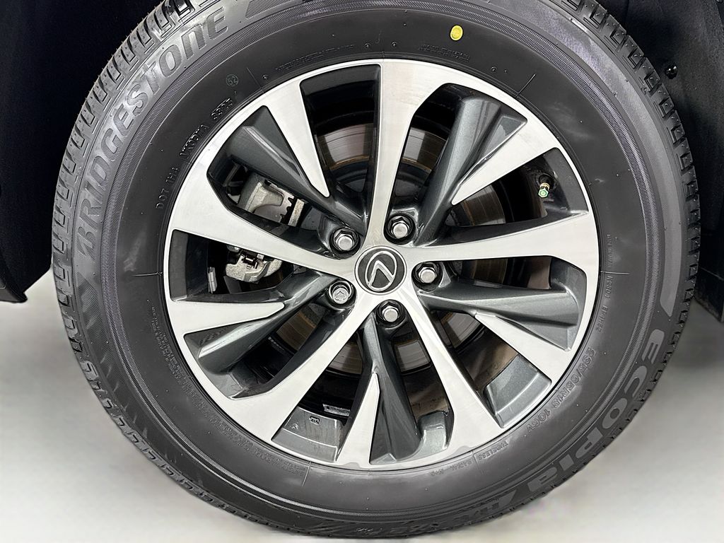 Thumbnail: 2022 Lexus RX - 31