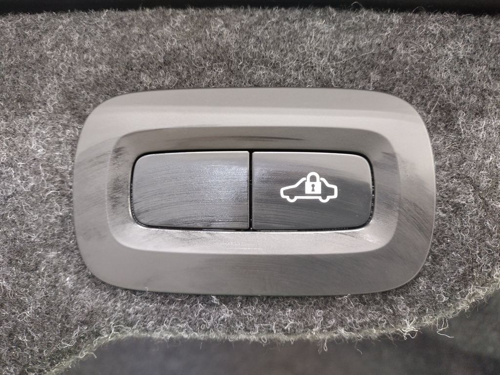 2021 Volvo S60 T6 Momentum