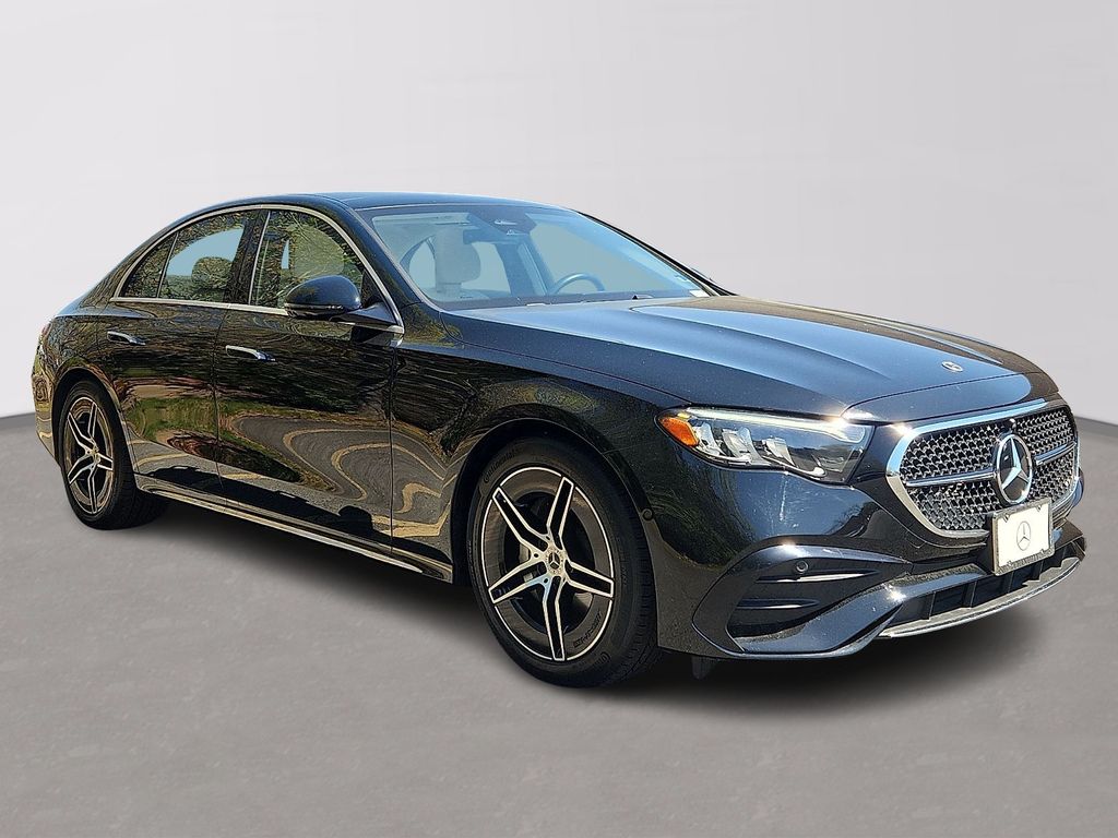 Thumbnail: 2025 Mercedes-Benz E-Class - 3