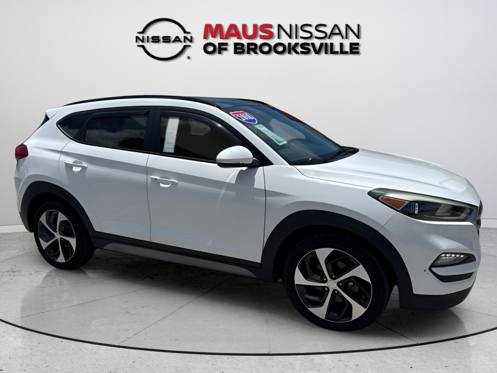 Dazzling White 2018 Hyundai Tucson SUV / Crossover Front-Wheel Drive 7-Speed Automatic