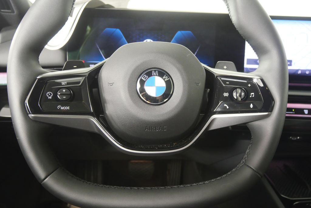 Thumbnail: 2025 BMW 5 Series - 20