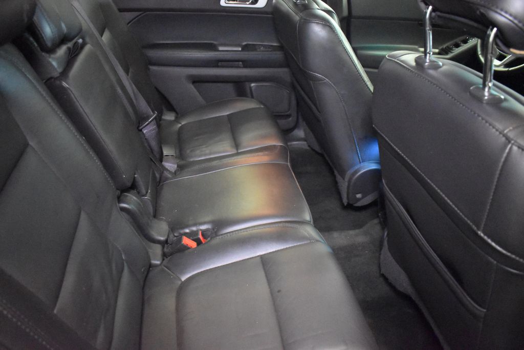 Thumbnail: 2014 Ford Explorer - 31