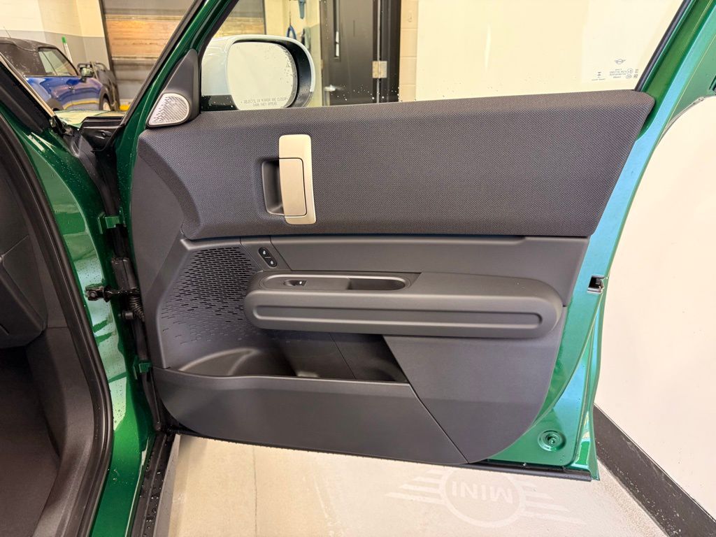 Thumbnail: 2026 MINI Cooper Countryman - 27