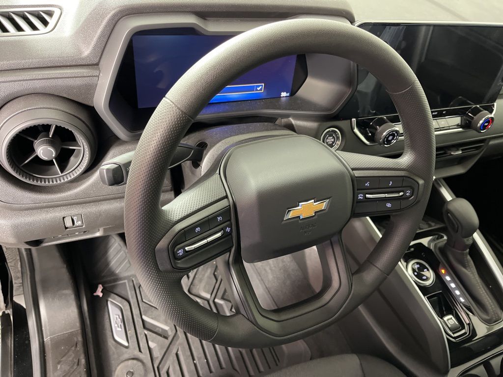 Thumbnail: 2026 Chevrolet Colorado - 23