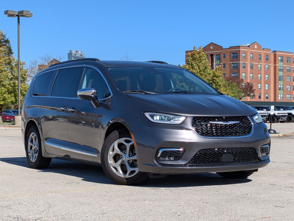 Gray (Granite Crystal Metallic Clearcoat) 2023 Chrysler Pacifica Limited FWD Minivan Front-Wheel Drive 9-Speed Automatic