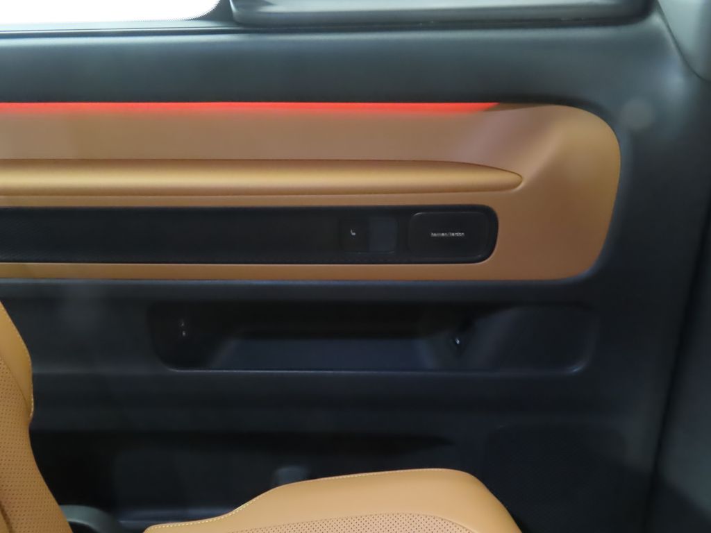 Thumbnail: 2025 Volkswagen ID.Buzz - 27