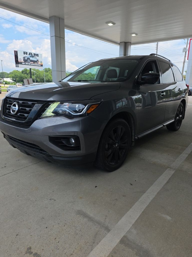 2018 Nissan Pathfinder SL