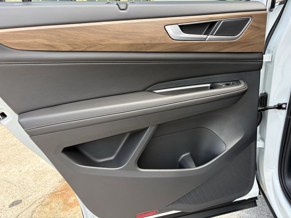 New 2026 Opal White Volkswagen 2.0T SE w/Technology image 23