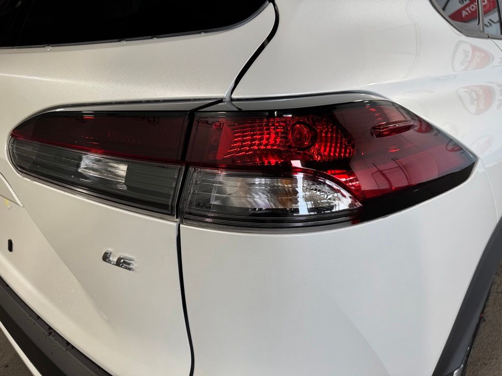 Thumbnail: 2026 Toyota Corolla Cross - 6