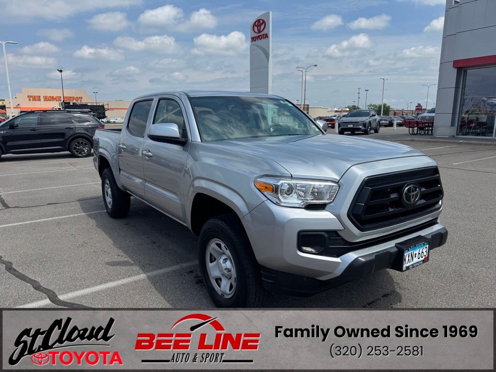 2023 Toyota Tacoma SR Double Cab 4WD V6 Auto Short Bed's photo