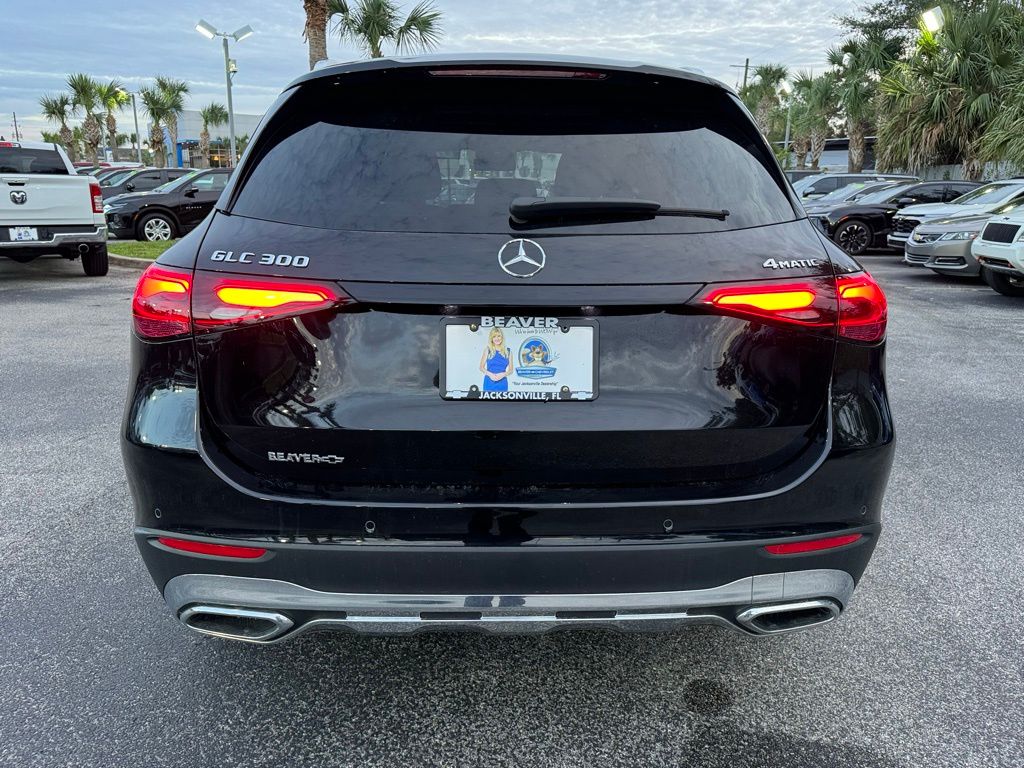 2023 Mercedes-Benz GLC GLC 300 7