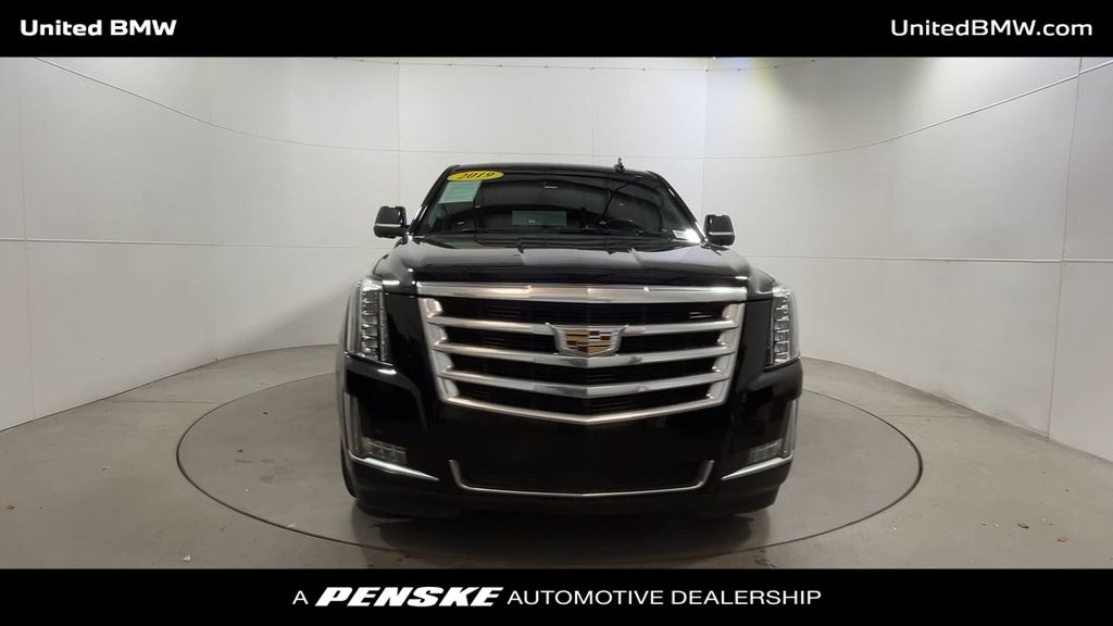 Thumbnail: 2019 Cadillac Escalade - 3