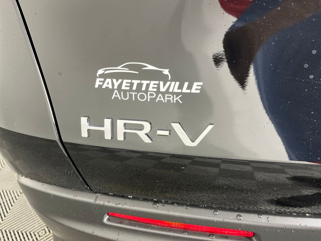 Thumbnail: 2027 Honda HR-V - 17