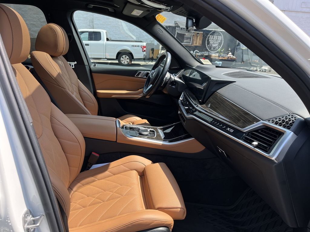 Thumbnail: 2024 BMW X5 - 25