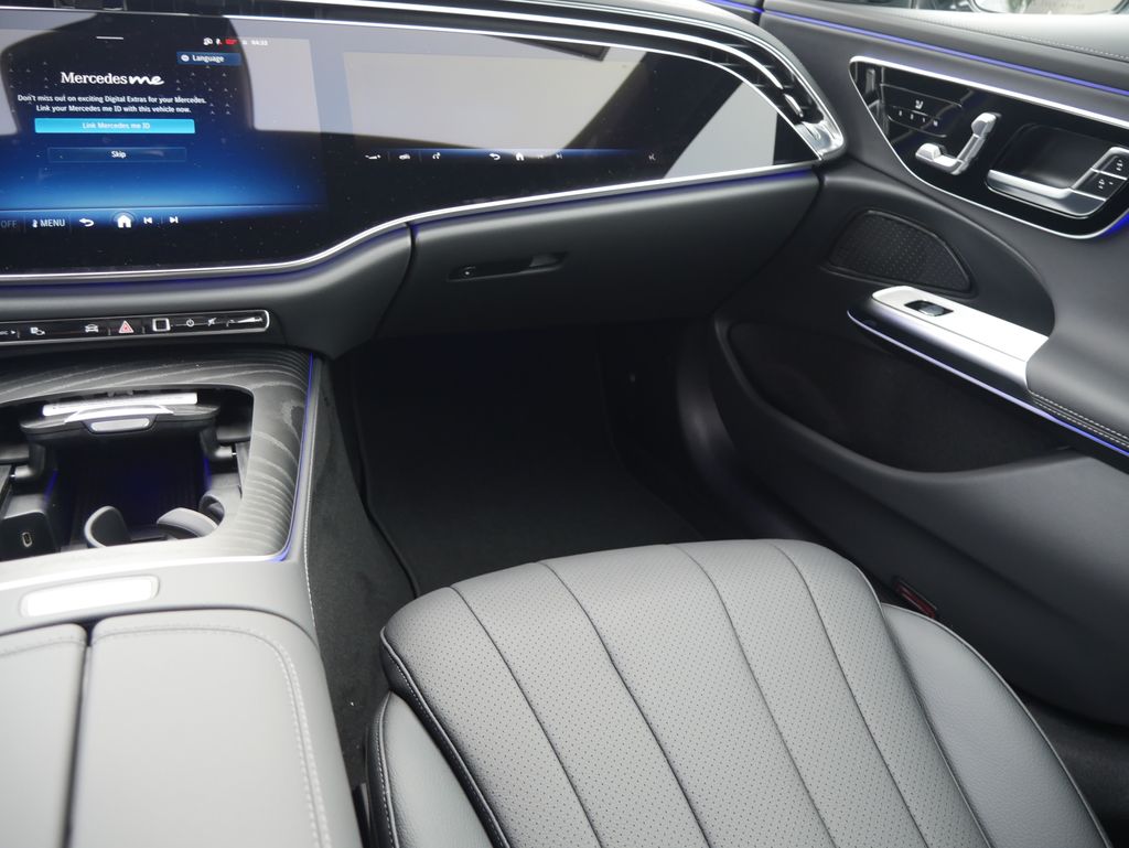 Thumbnail: 2026 Mercedes-Benz E-Class - 25