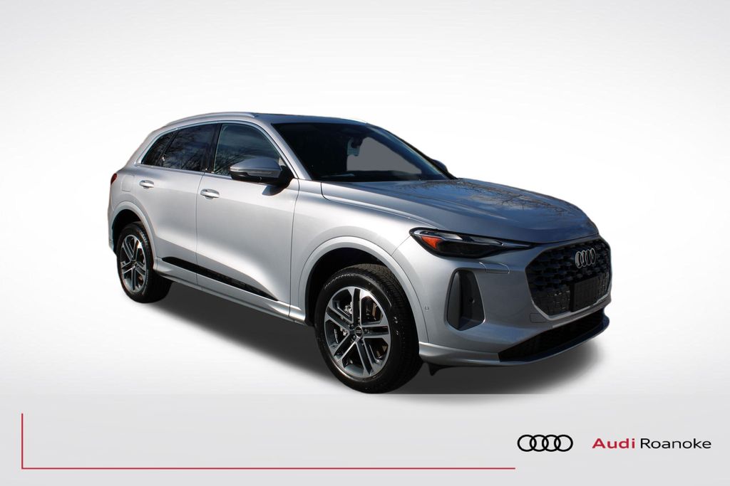 2025 Audi New Q5 Premium's photo