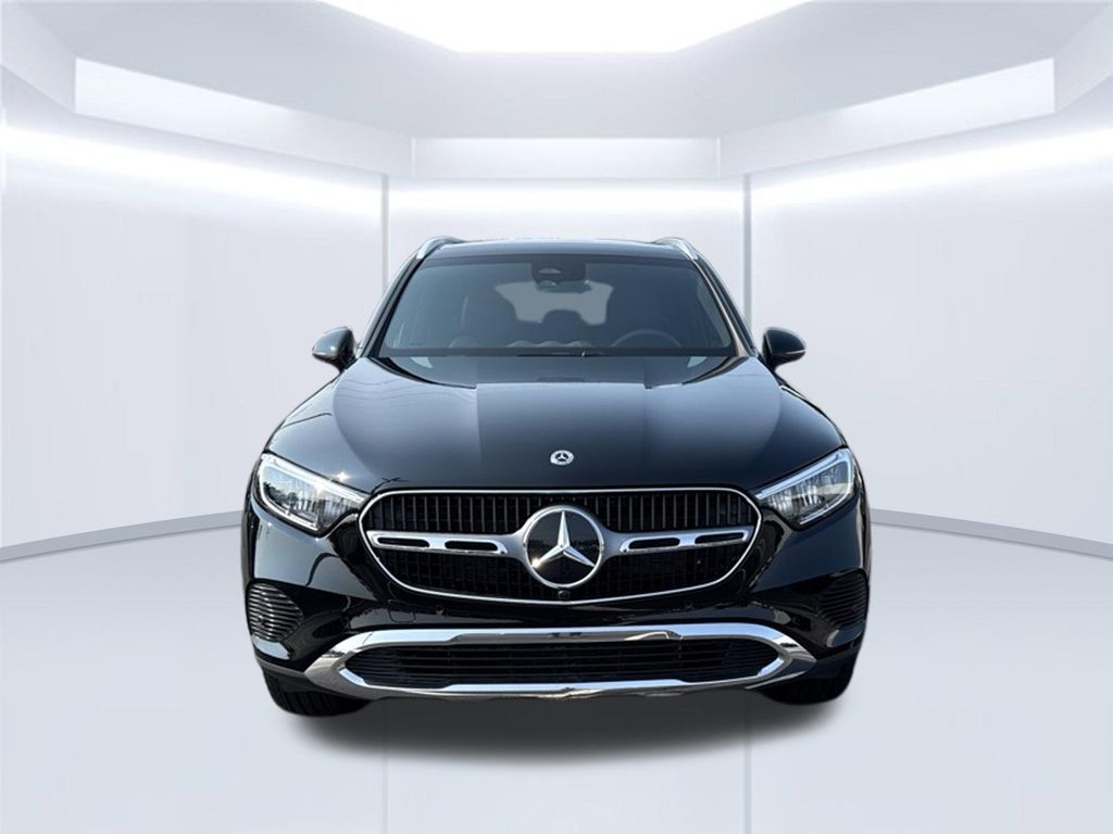 Thumbnail: 2026 Mercedes-Benz GLC - 8
