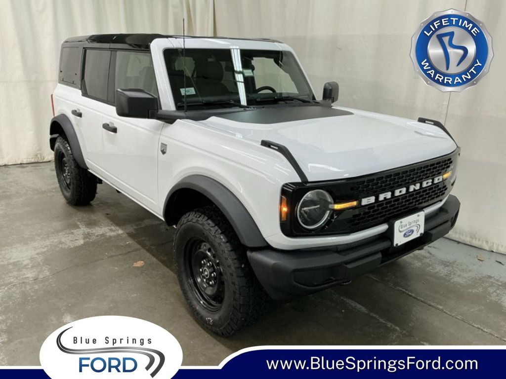 Oxford White 2026 Ford Bronco Big Bend 4-Door 4WD SUV / Crossover Four-Wheel Drive Automatic