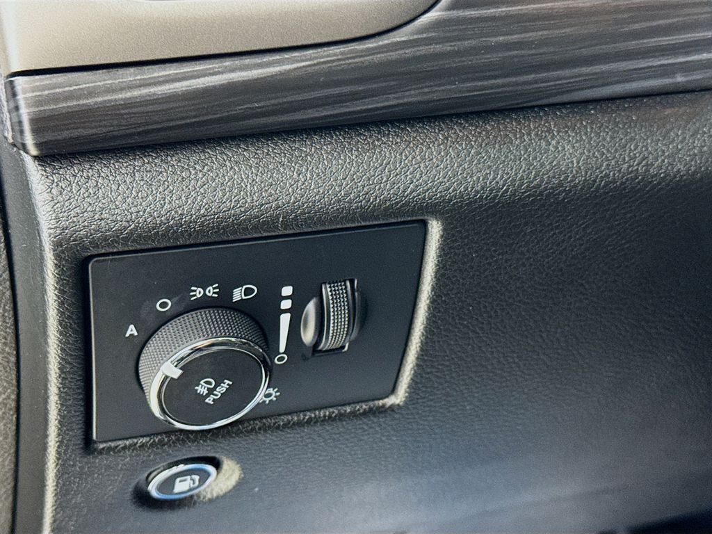 Used Car 2022 Jeep Grand Cherokee Wk  Laredo X For Sale Under $30,000 In Austin, Texas