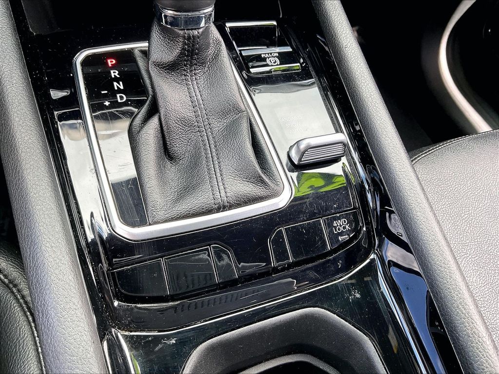 2023 Jeep Compass — photo 32
