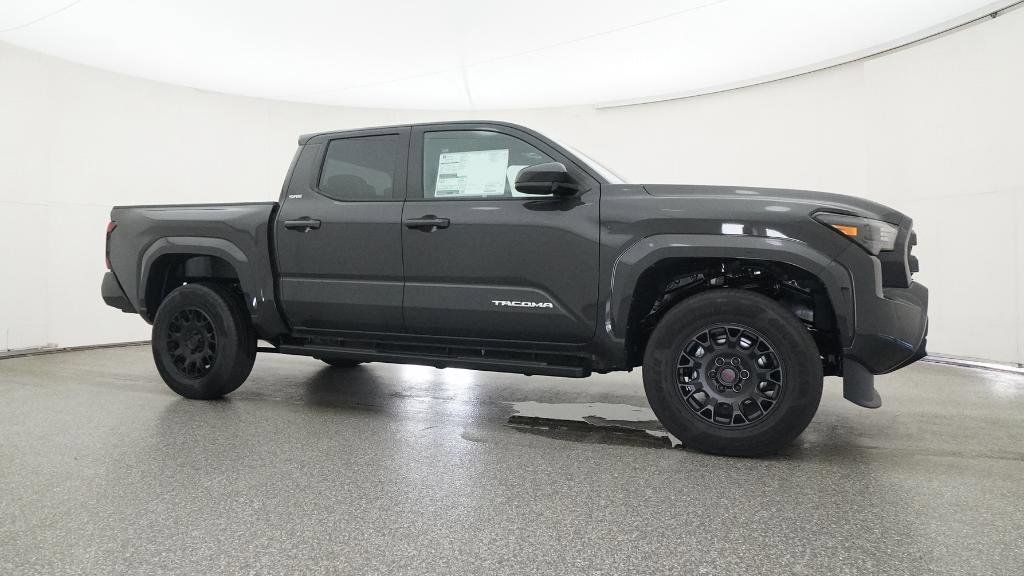 Thumbnail: 2025 Toyota Tacoma - 25