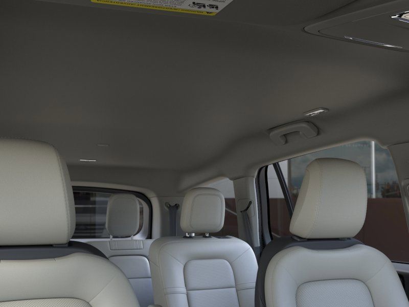 Thumbnail: 2026 Lincoln Aviator - 22
