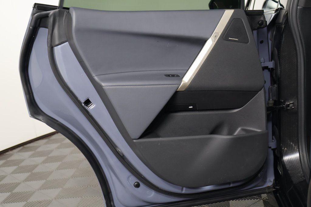 Thumbnail: 2024 BMW iX - 13