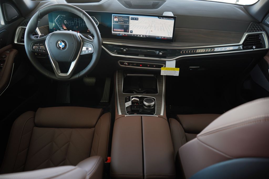 Thumbnail: 2026 BMW X5 - 13