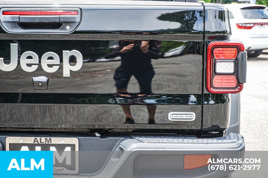 Used 2022 Black Jeep Overland image 13