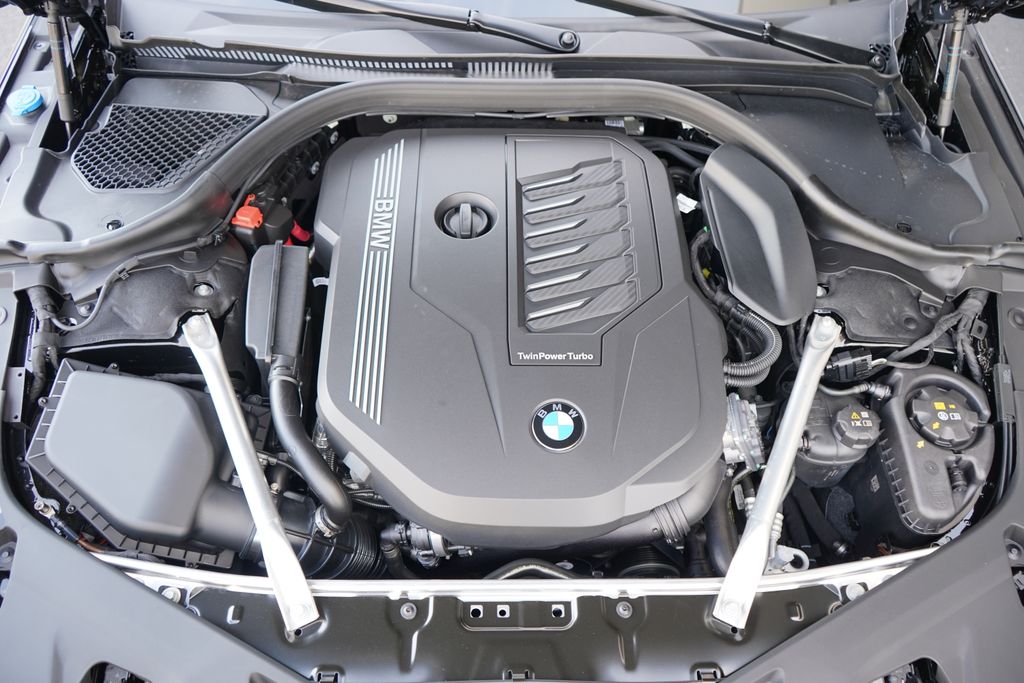 Thumbnail: 2026 BMW 8 Series - 21