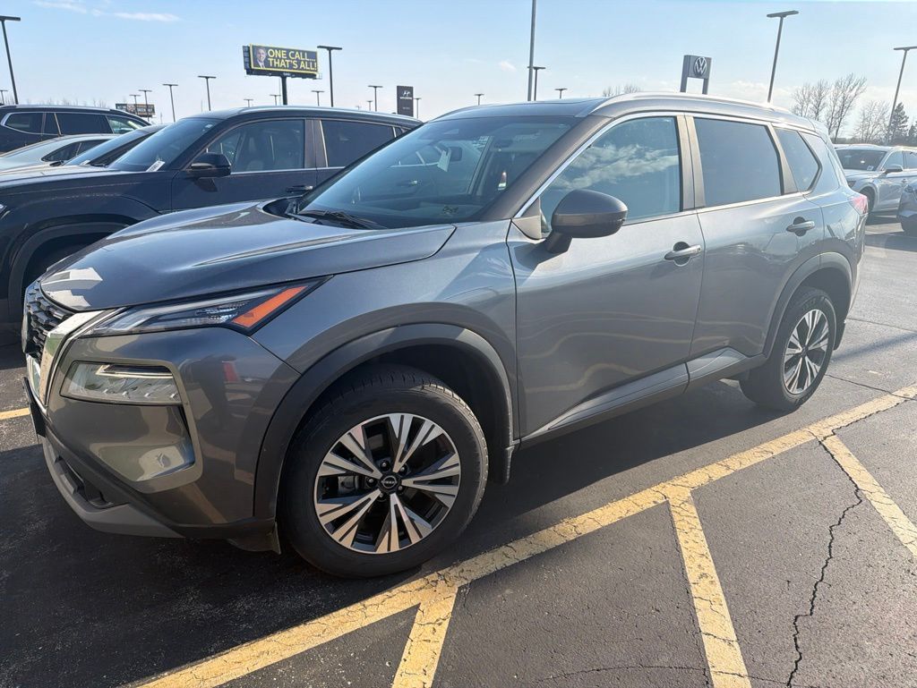 View vehicle photo 3
