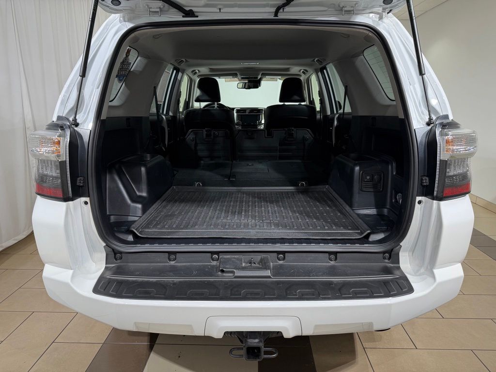 Thumbnail: 2024 Toyota 4Runner - 12
