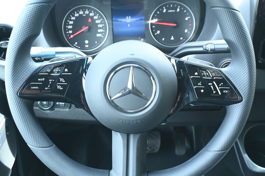 Thumbnail: 2026 Mercedes-Benz Sprinter - 16