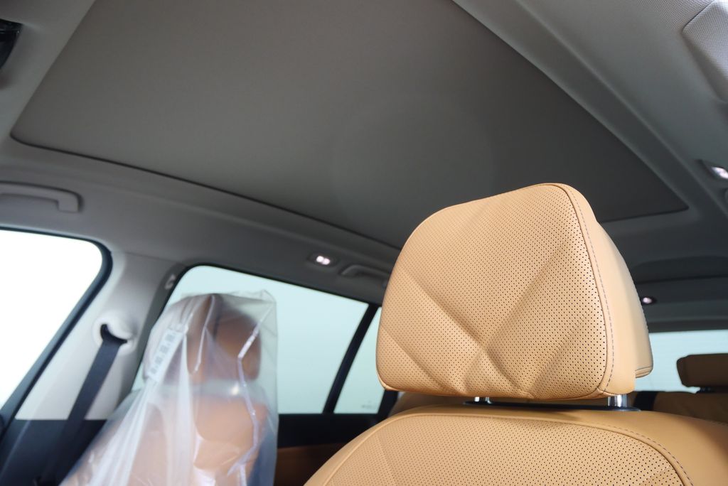 2026 BMW X7 xDrive40i 11
