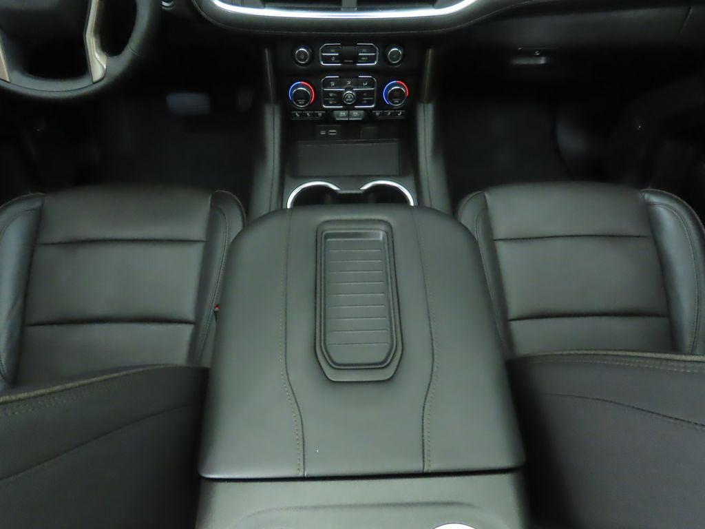 2023 Chevrolet Suburban High Country 16
