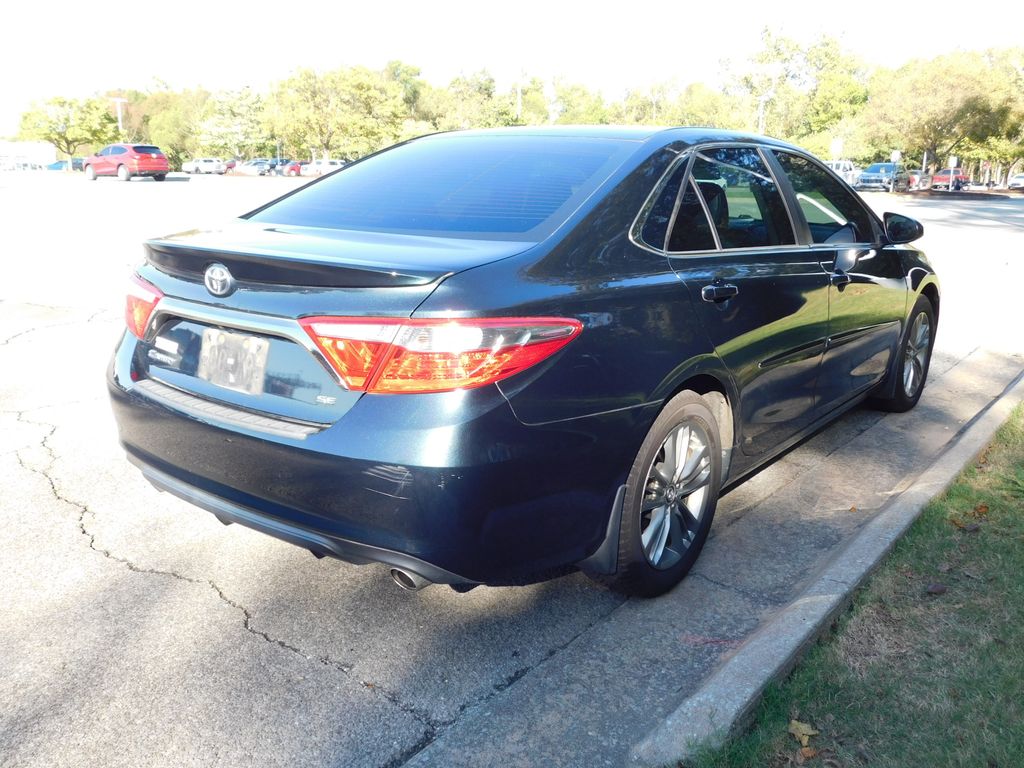 Thumbnail: 2017 Toyota Camry - 4