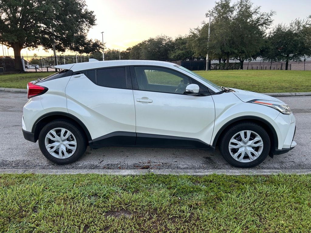 Thumbnail: 2020 Toyota C-HR - 6