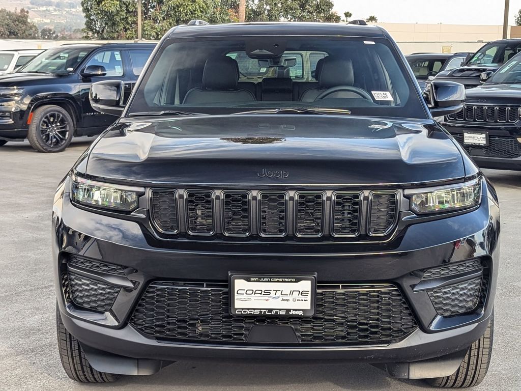 2025 Jeep Grand Cherokee Altitude X 2