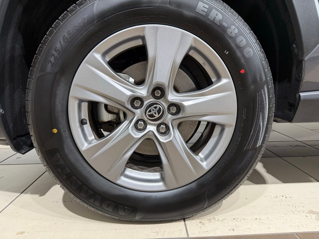 Thumbnail: 2024 Toyota RAV4 - 10