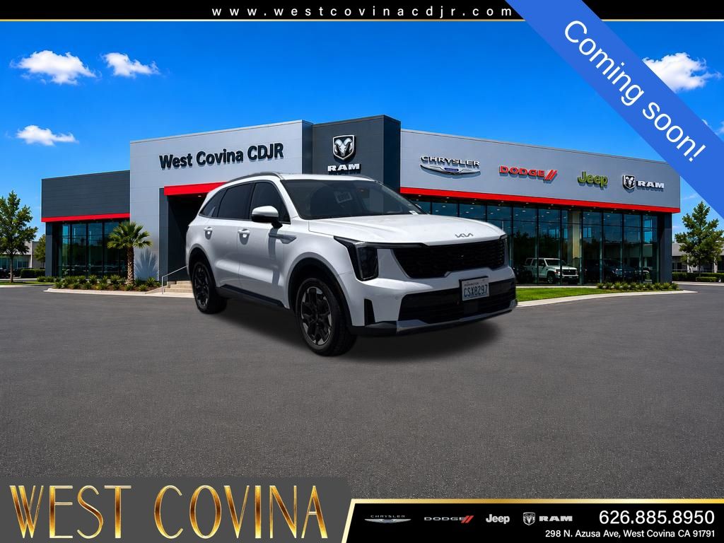 White Pearl 2024 Kia Sorento SUV / Crossover Front-Wheel Drive 8-Speed Automatic