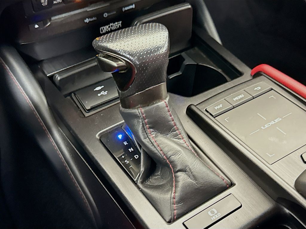 Thumbnail: 2021 Lexus ES - 17