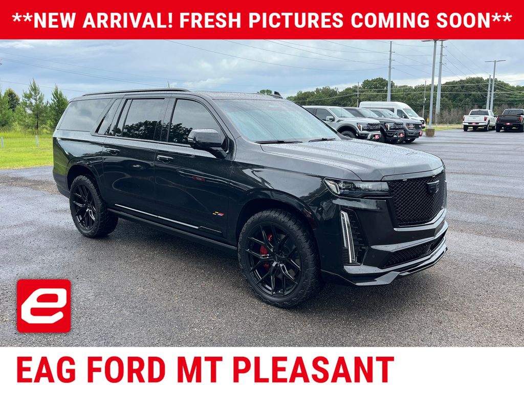 2024 Cadillac Escalade-V ESV 4WD
