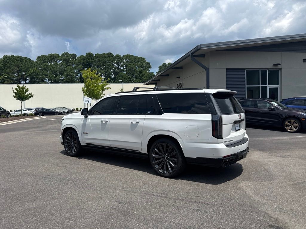Thumbnail: 2025 Cadillac Escalade - 3