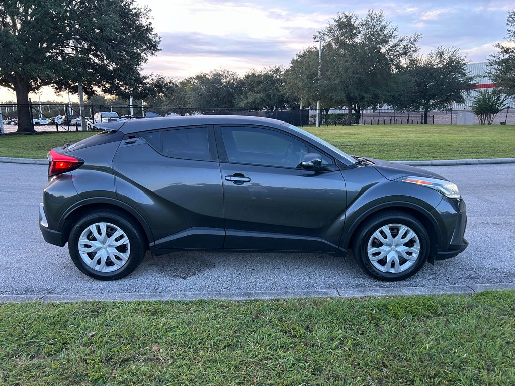 Thumbnail: 2021 Toyota C-HR - 6