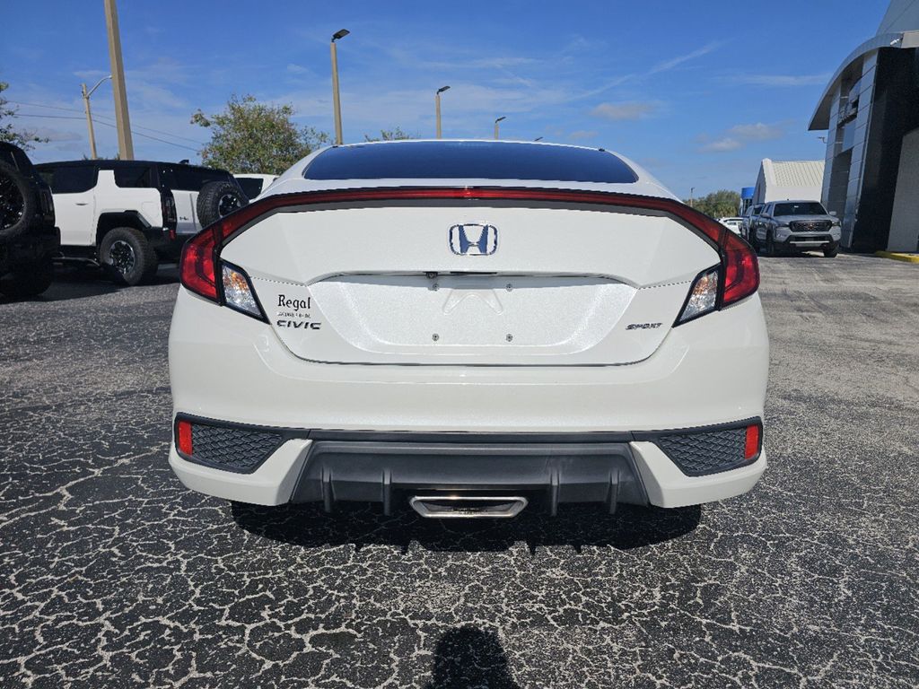 2020 Honda Civic Sport 5