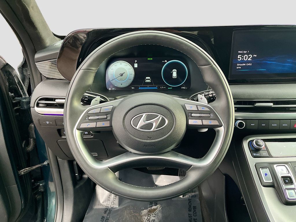 Used 2025 Green Hyundai Calligraphy image 11